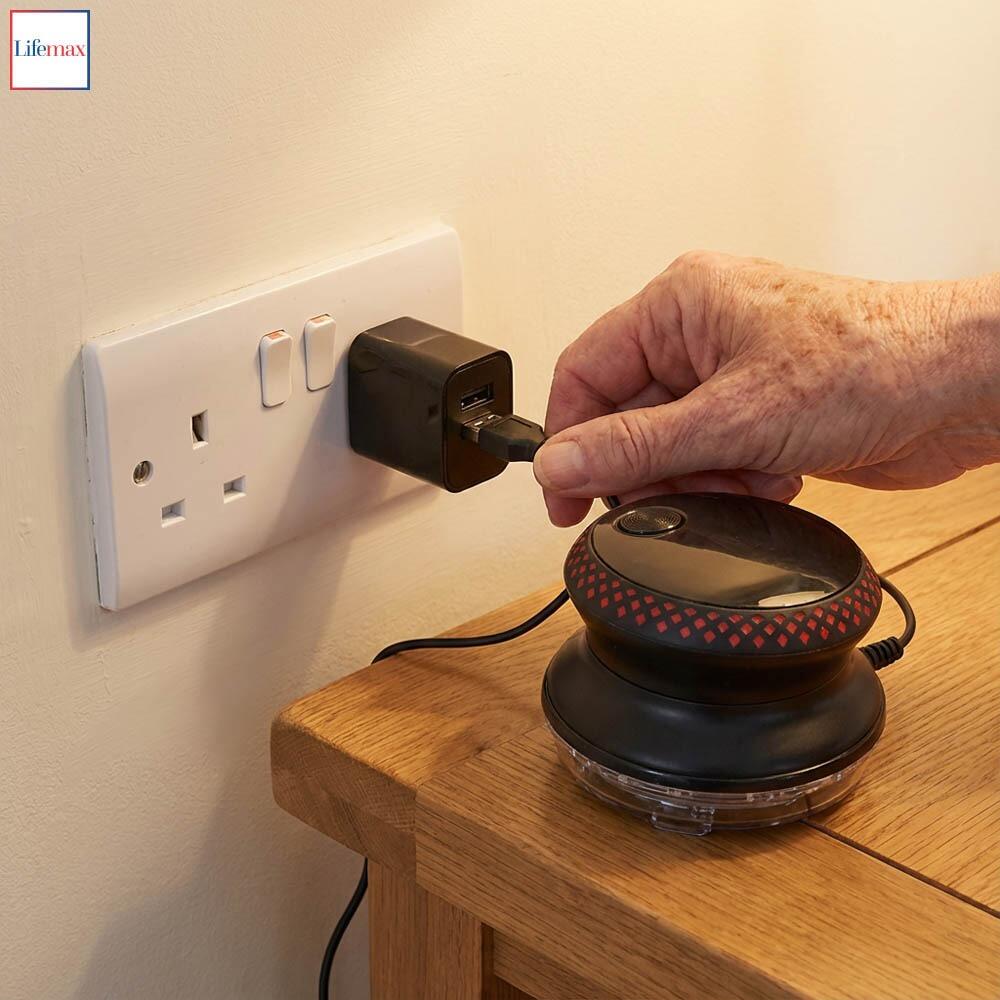 Home Barber Rechargeable Trimmer By Lifemax being plugged into a USB Socket for charging