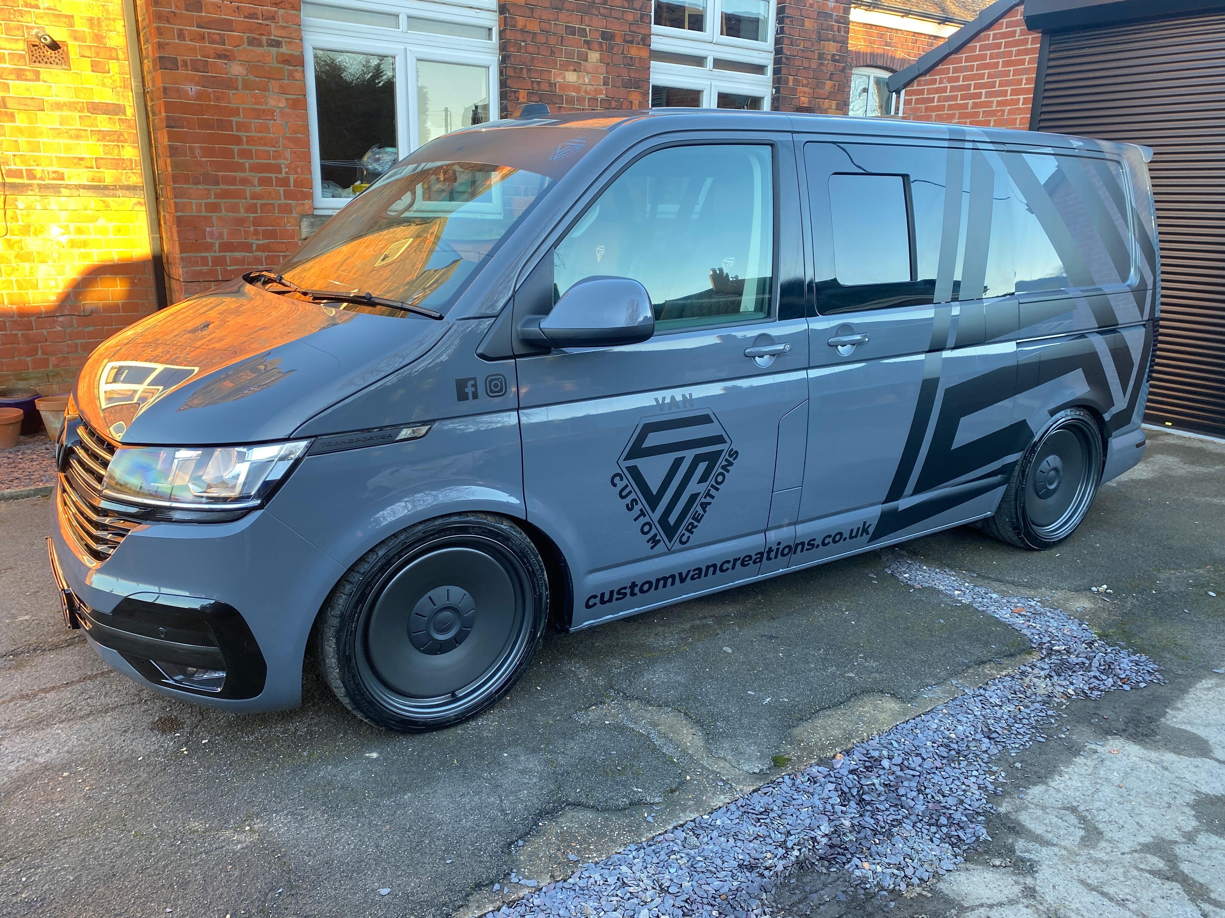 camper van kombi van crew van