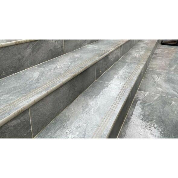 Porcelain Bullnose Steps