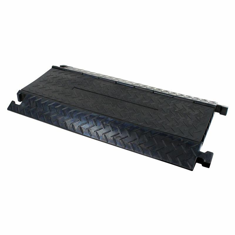 ELUM153B
