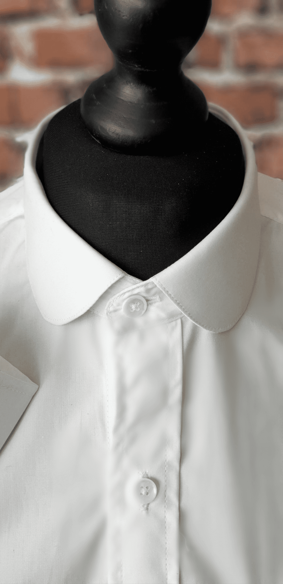 White club collar shirt
