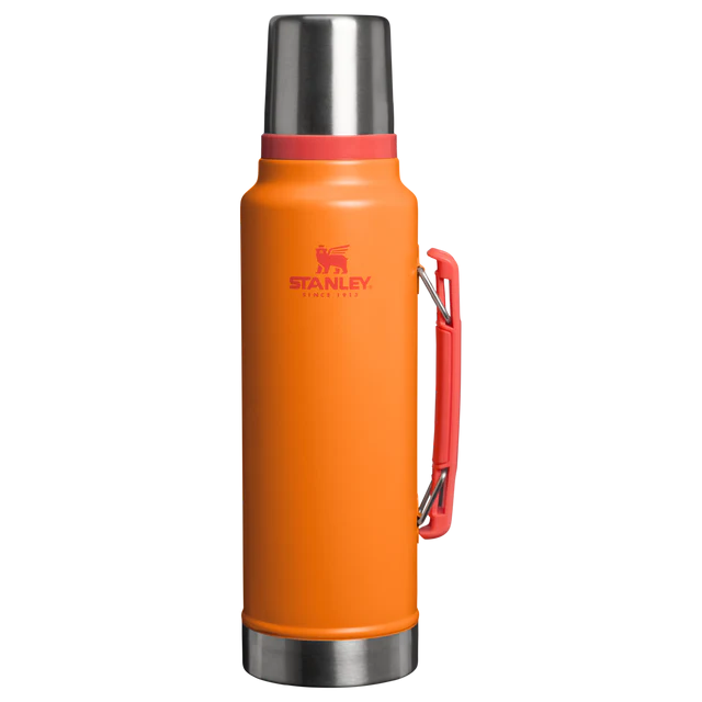 Stanley Classic Legendary Bottle - 1.4L - Goldenrod Coral
