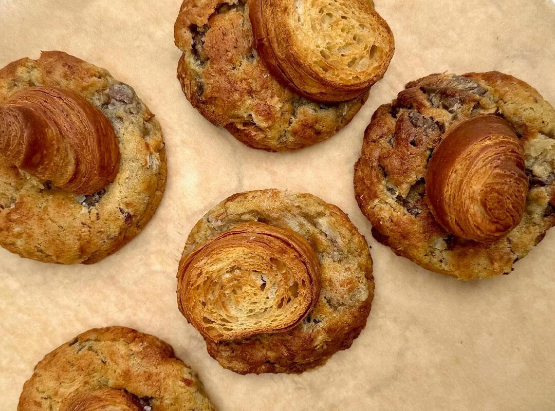 Croissant Miso & Bantu Chocolate Cookies