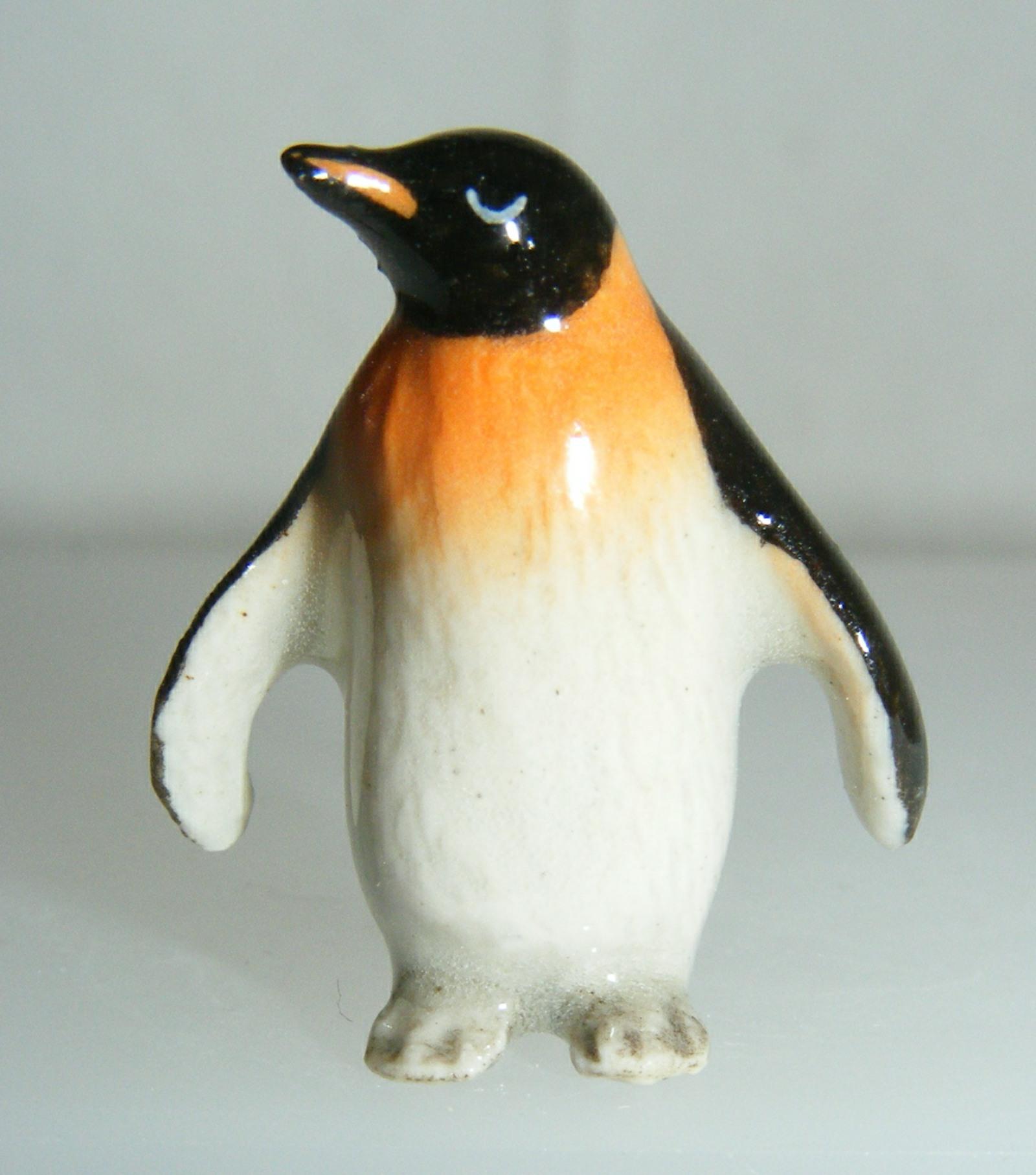 KLIMA K212 Miniature statuette en porcelaine PINGOUIN N°2 
