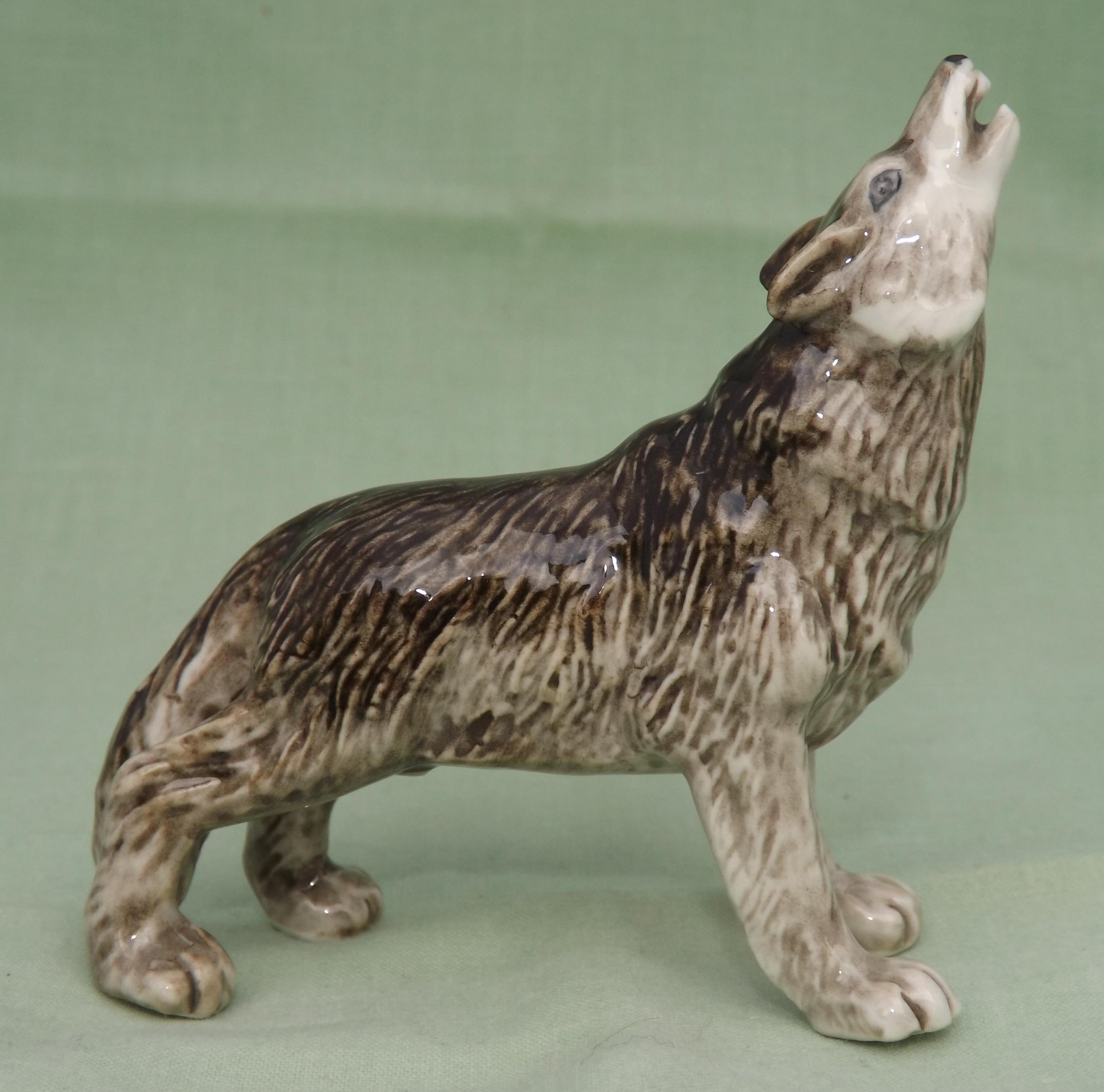Klima Miniature Porcelain Animal Figure Wolf Standing M167