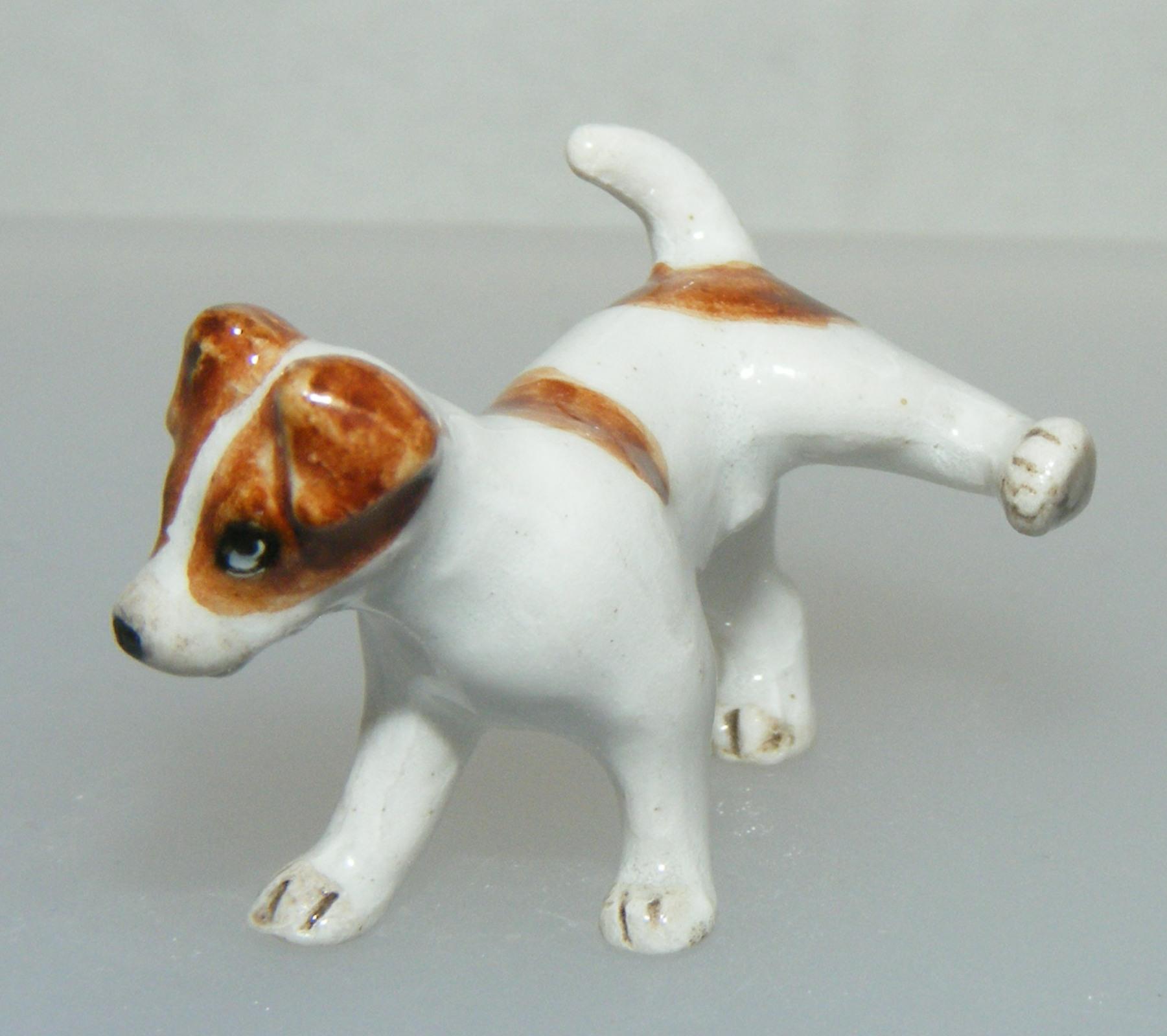 Klima Miniature Porcelain Animal Figure Mini Jack Russell Dog Peeing X870