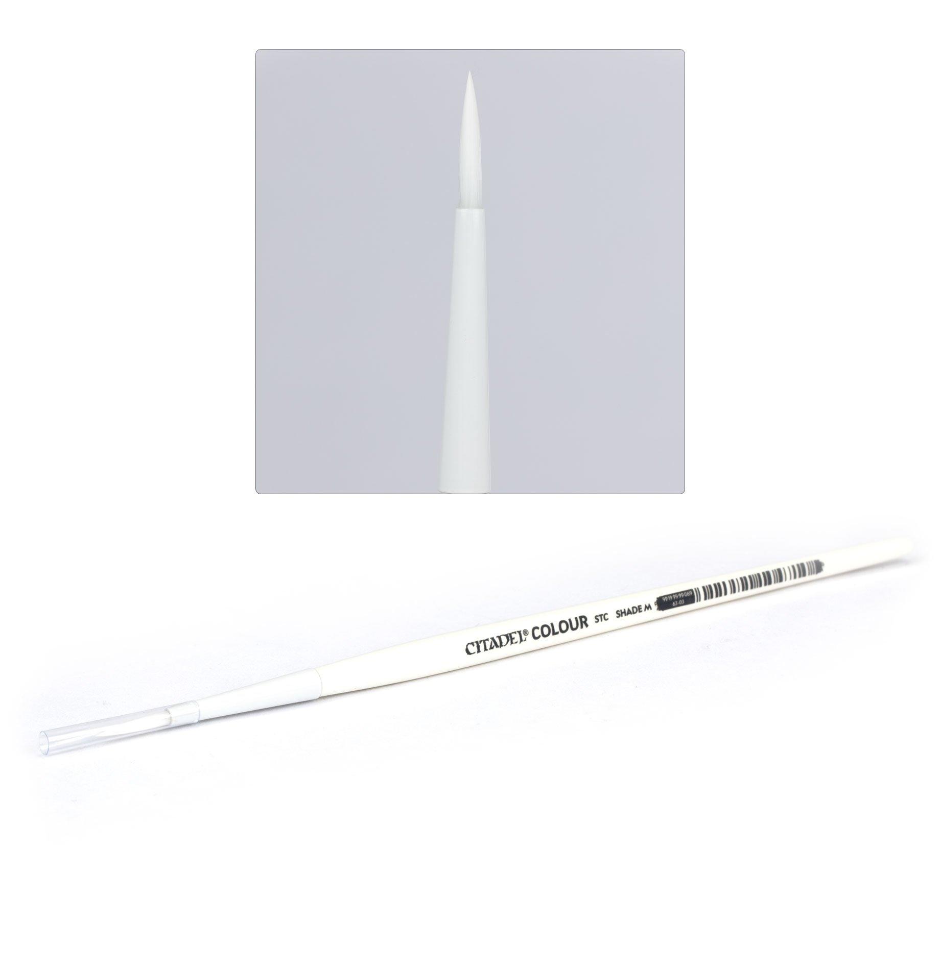 SYNTHETIC SHADE BRUSH (MEDIUM) - Gifts for Geeks Leicester