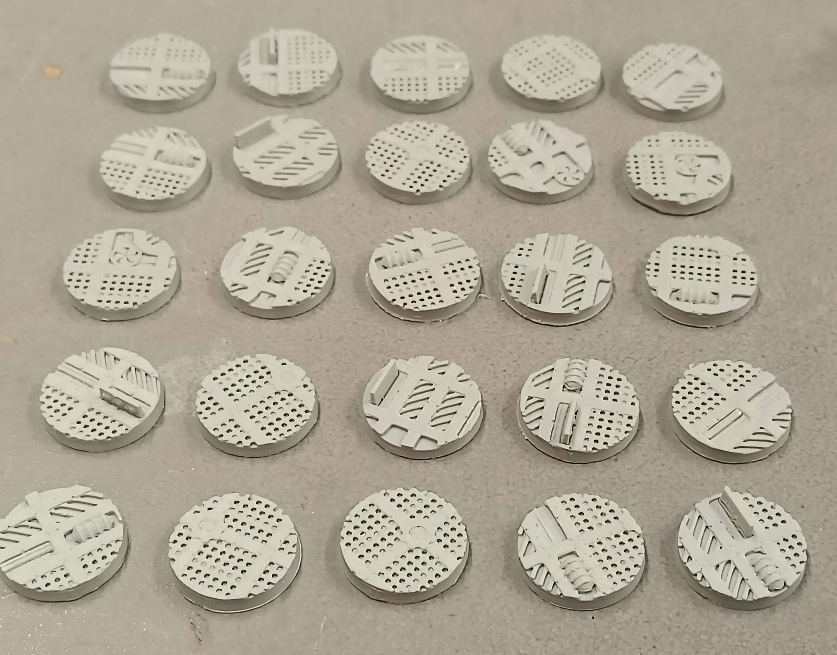 25 x  Industrial Bases 25mm Round thumbnail