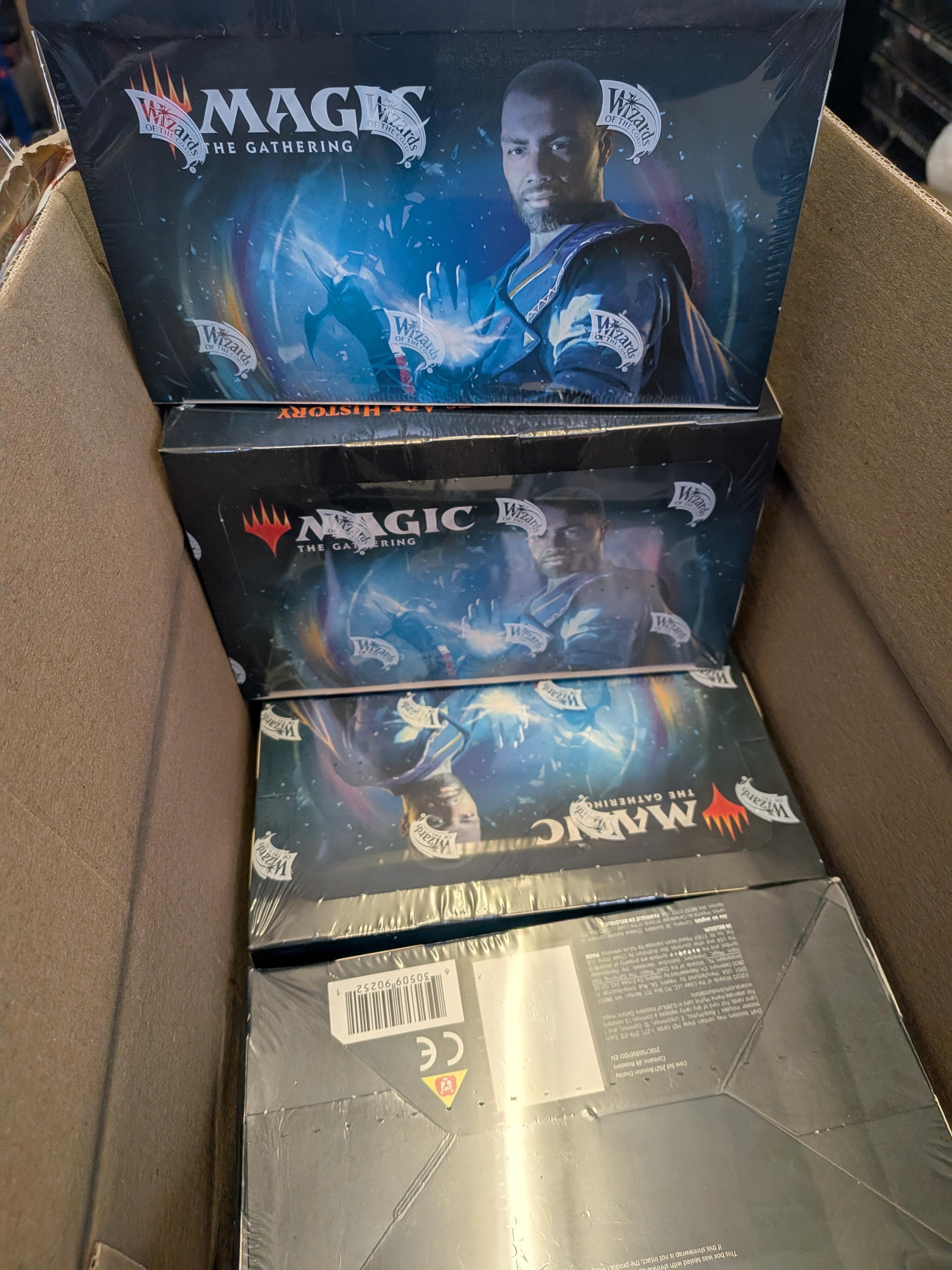 MTG Core Set 2021 Draft Booster Display Box thumbnail