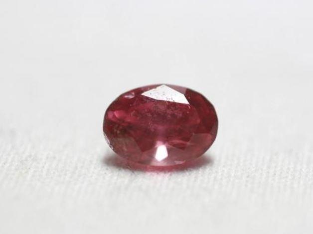 Ruby 1.05 cts Oval Cut