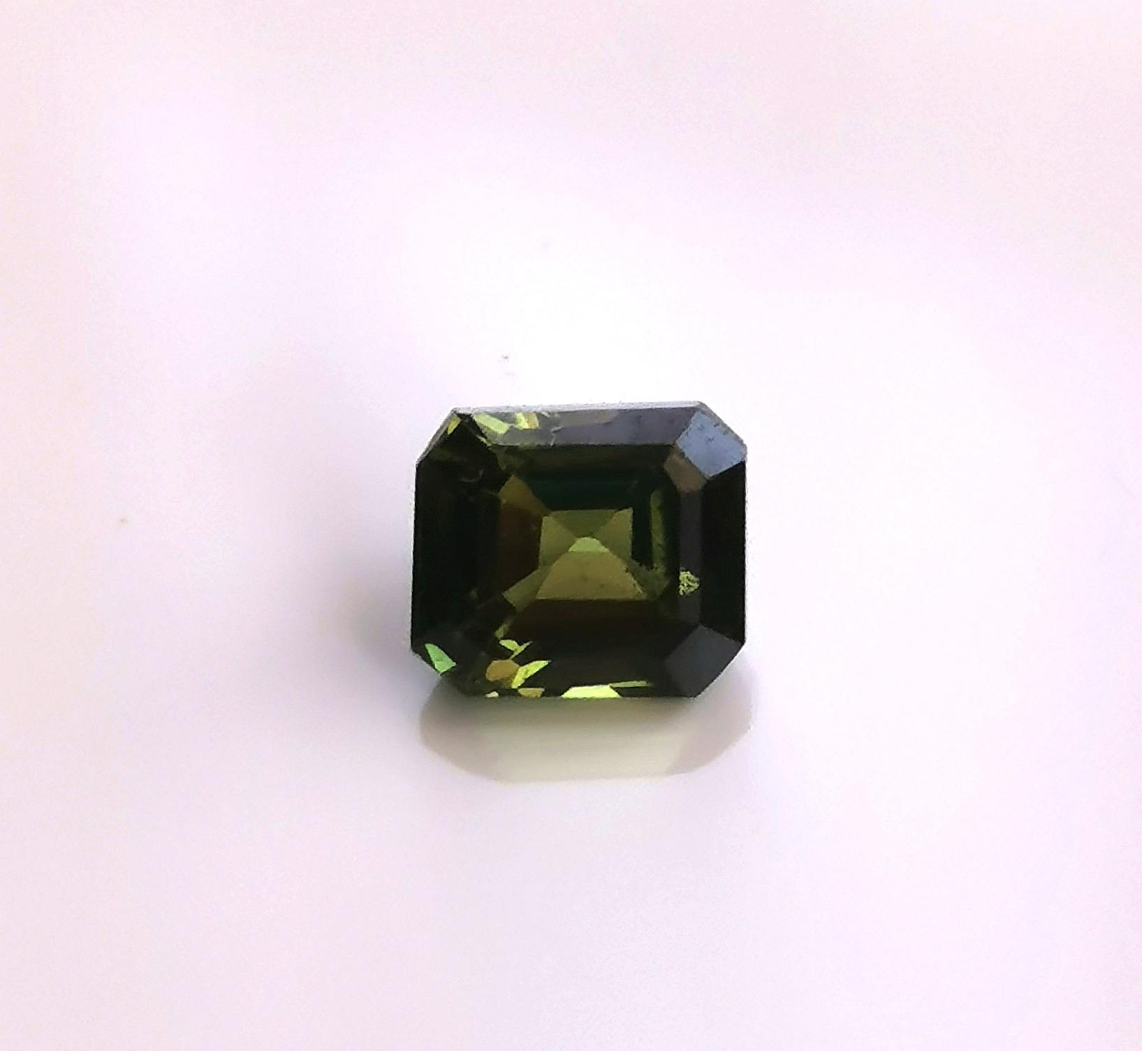 emerald cut green sapphire