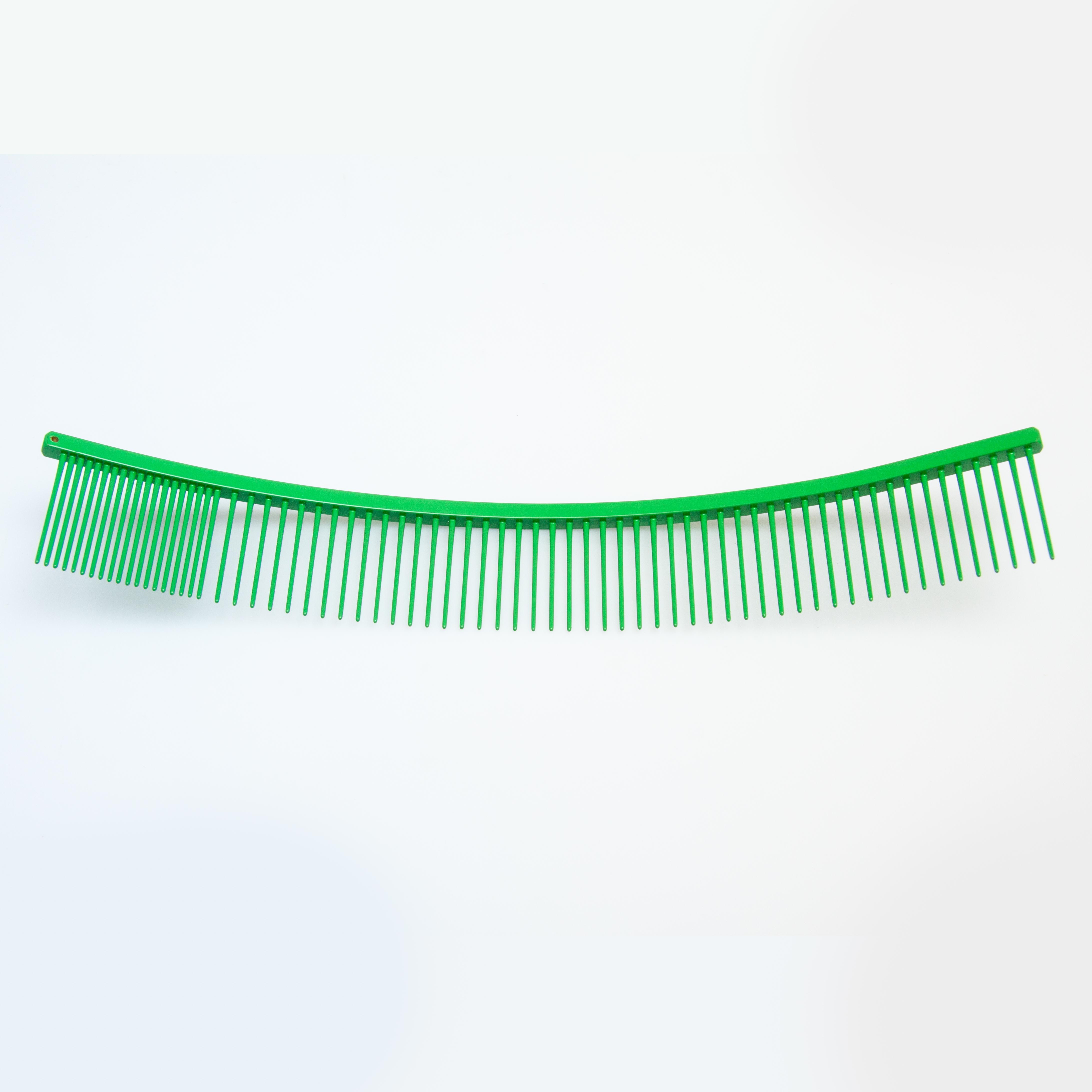 Curved Grooming Comb