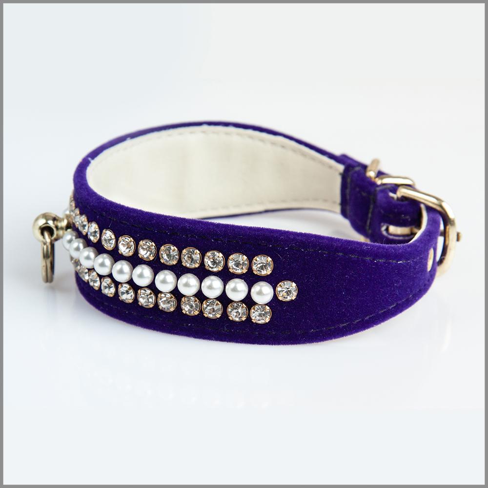 Purple jewelled collar