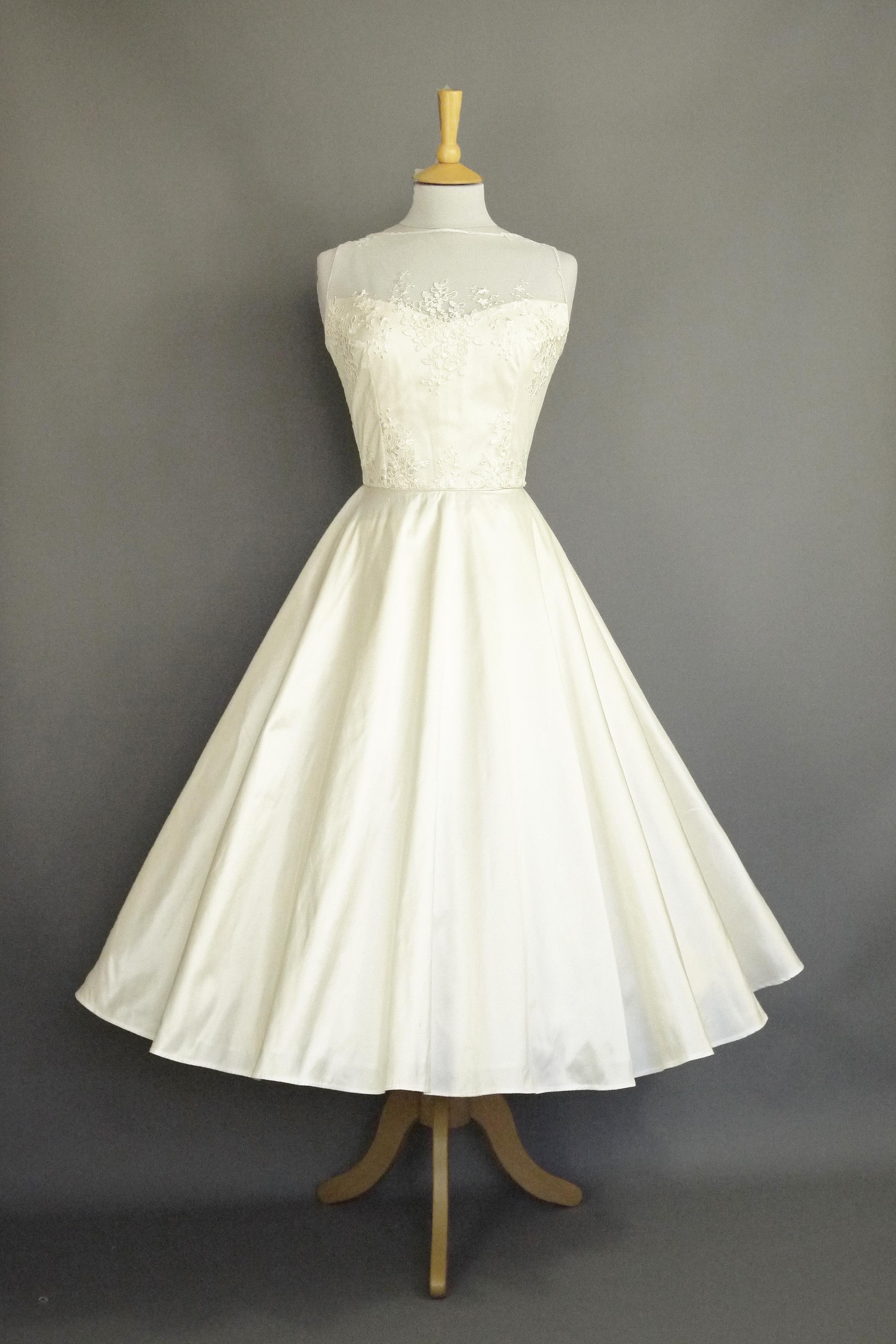 Size UK 14 - Grace Illusion Wedding Dress in Ivory Silk & Enchanted Lace