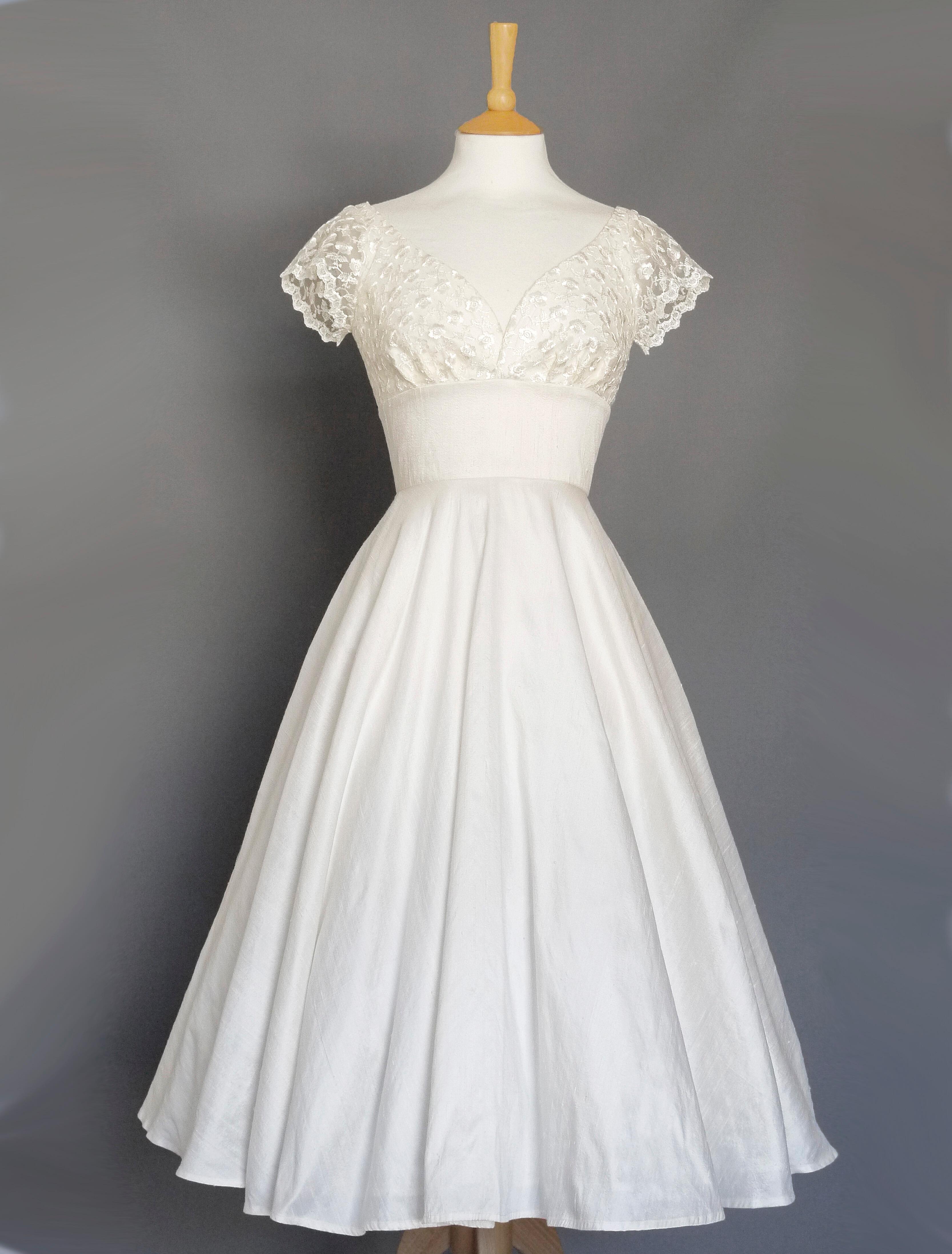 Size UK 16- Ruby Wedding Dress in Ivory Handloom Silk Dupion & Floral Lace