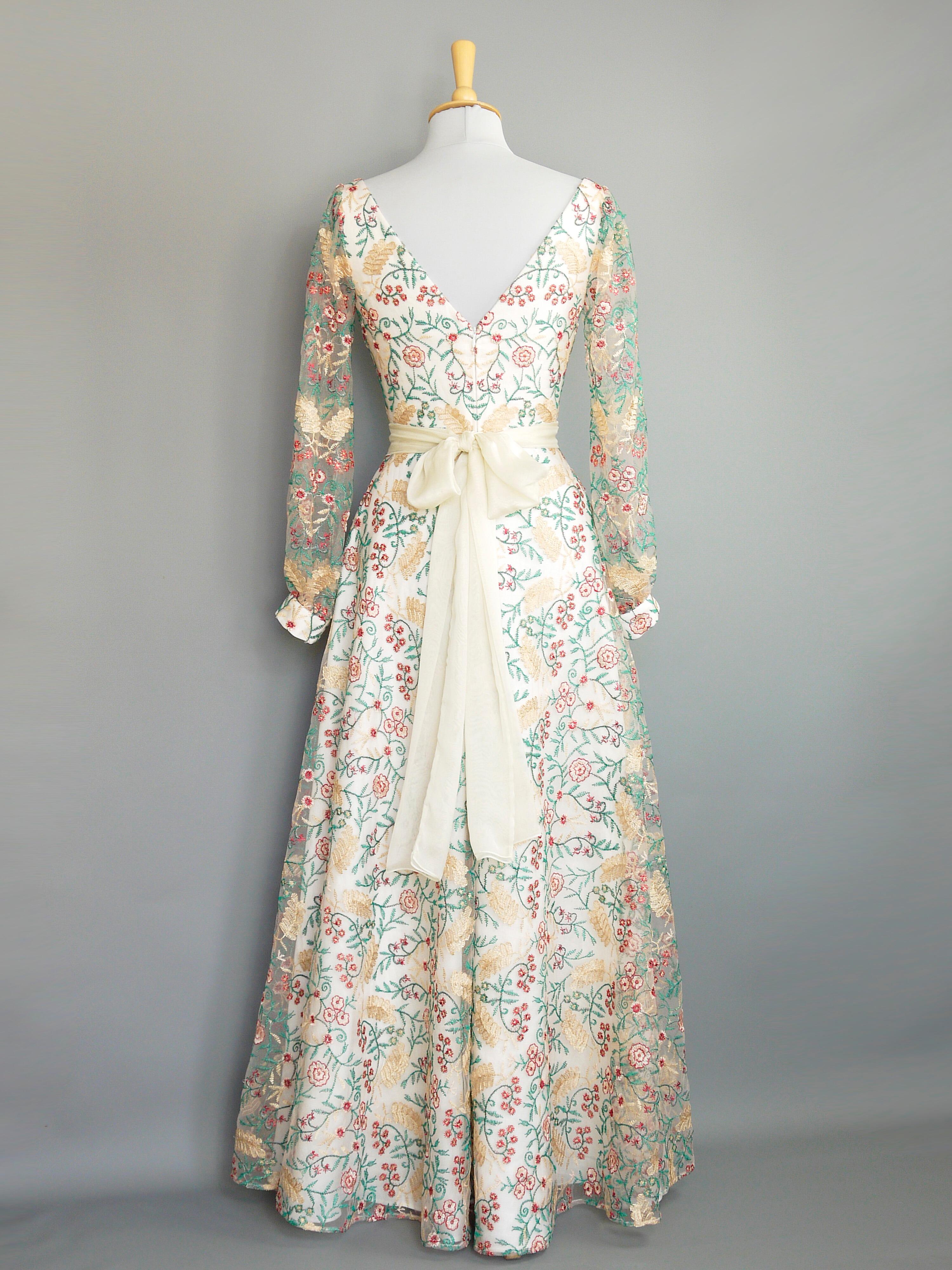 Rosetta Wedding Gown in Fern Lace & Ivory Linen