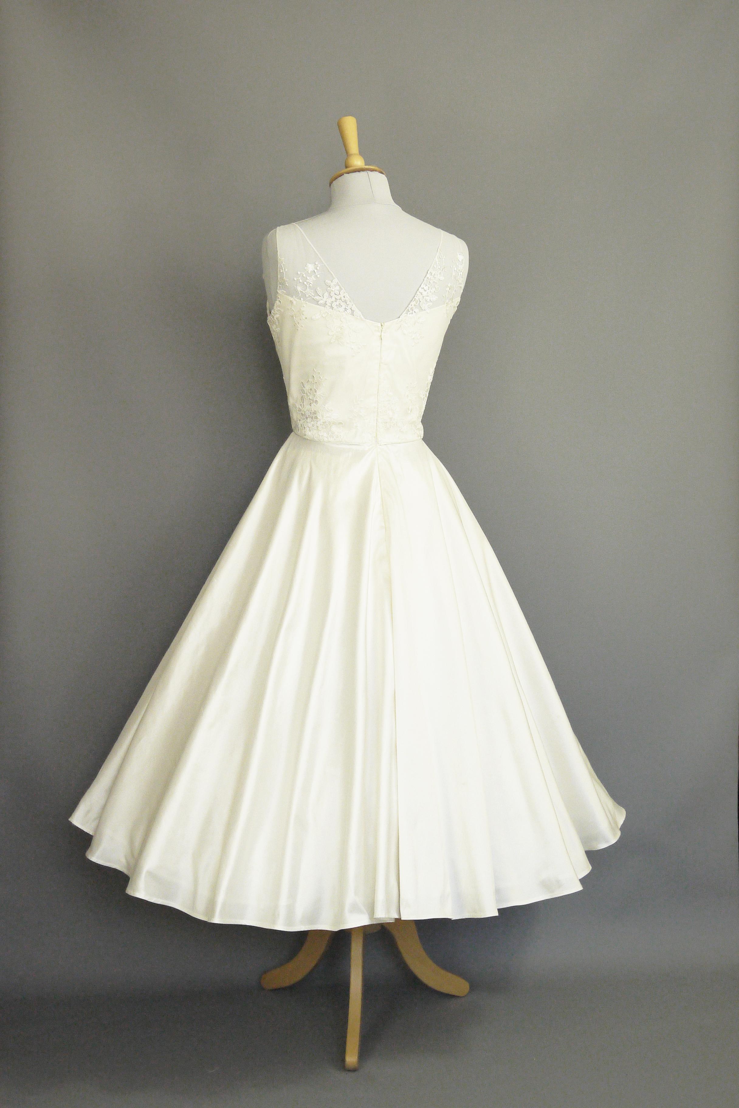Size UK 14 - Grace Illusion Wedding Dress in Ivory Silk & Enchanted Lace