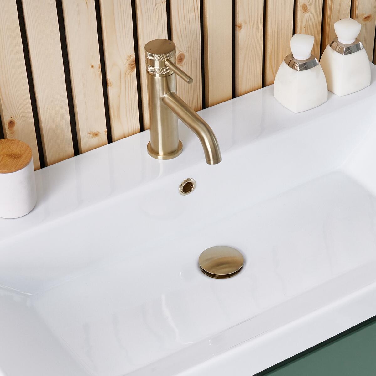 Scudo Universal Basin Waste in Brushed Brass finish