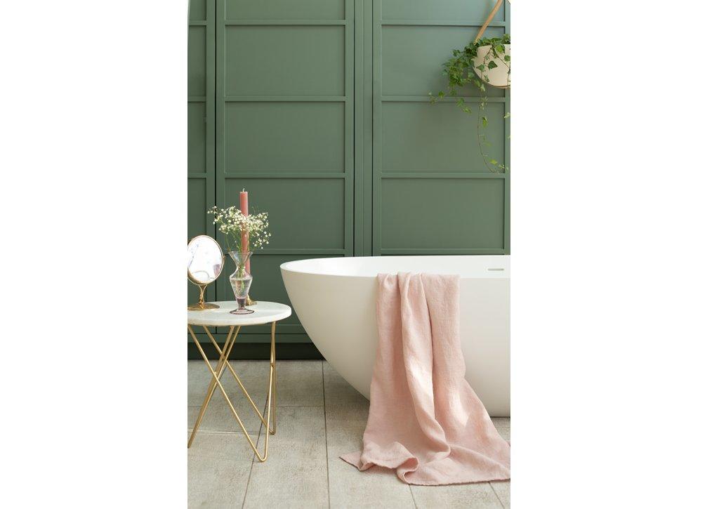 Classic Bathrooms in Contemporary Homes