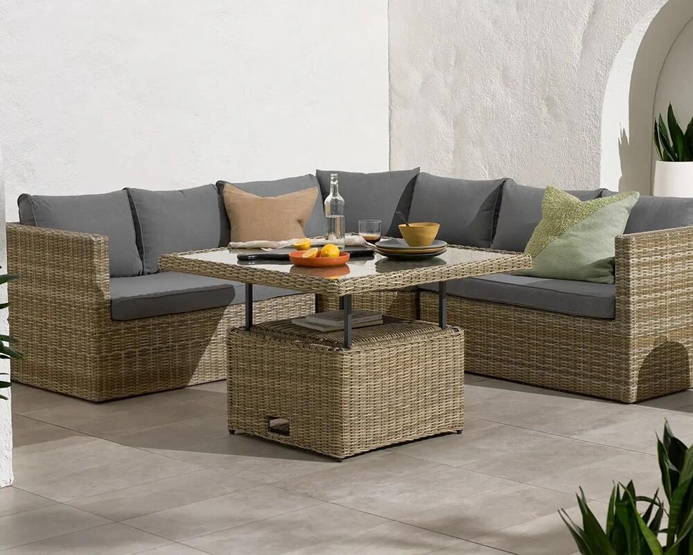 An image of Royal Craft Wentworth Adjustable Corner Lounging Set Garden Furniture