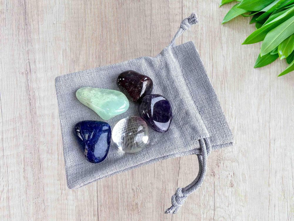 crystal set wedding day and hen do gift for bridge or groom with five tumbled stones, card and gift bag