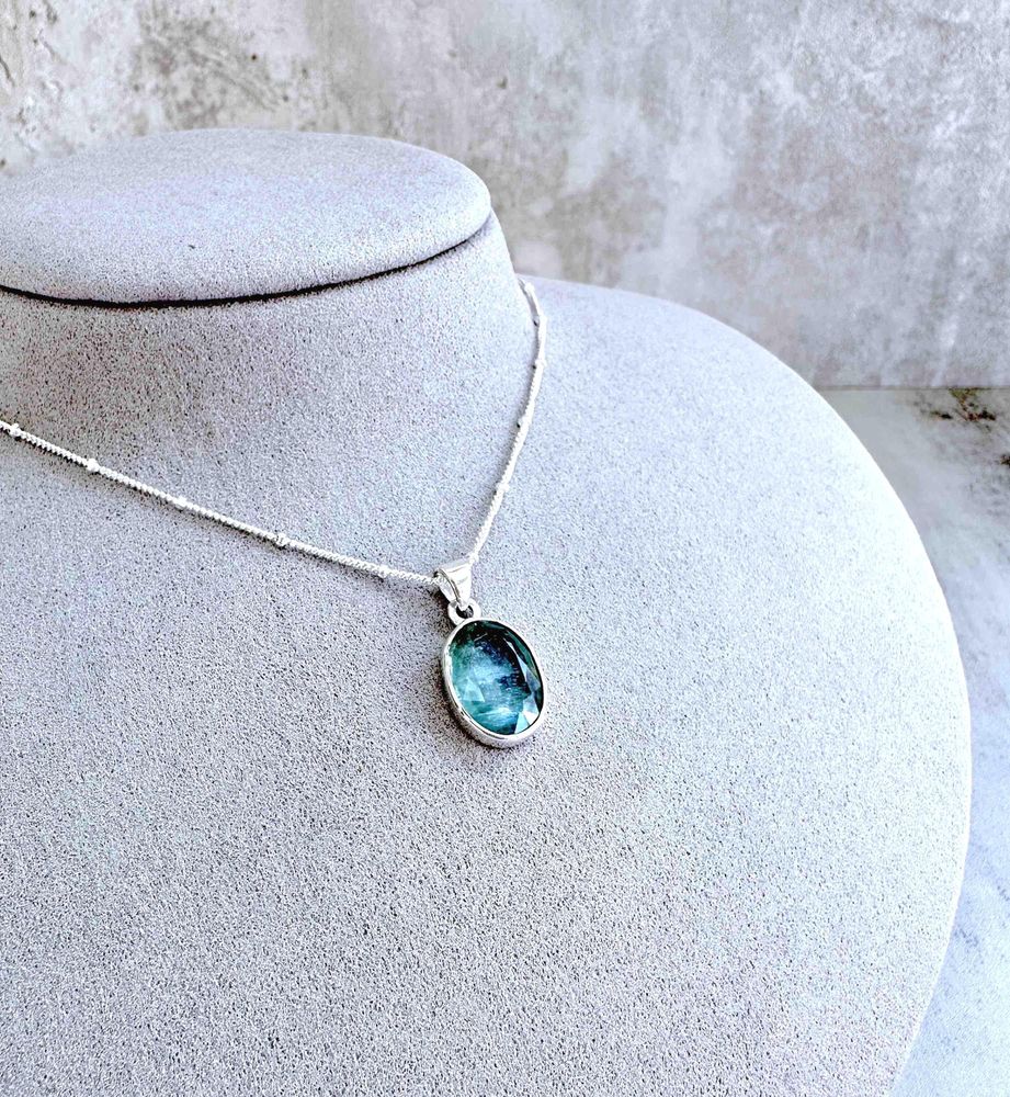 green kyanite oval sterling silver pendant with optional chain
