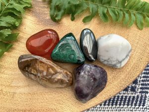 Healing Crystals set for Sciatica Back Pain, online crystal shop the holistic hamper