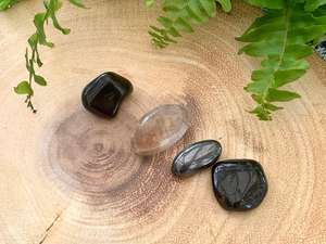Protection from negative energy healing crystal set, The Holistic Hamper, online crystal shop UK