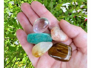 manifesting trust the universe five stones crystal set