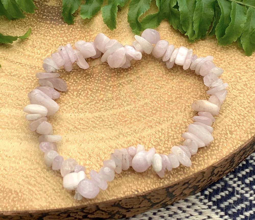 Mental health, Kunzite Chip Bracelet, Depression, Emotional Trauma and Mood Lifting Crystal Healing Set, The Holistic Hamper, online crystal set UK