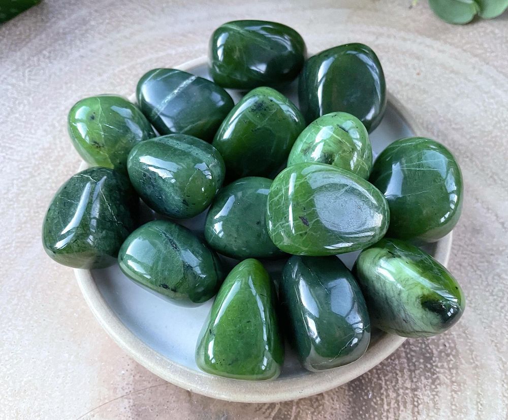 Green jade crystal discount