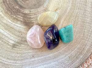 New Mums & Mothers Crystal set with four crystals rose quartz, amazonite, amethyst and moonstone