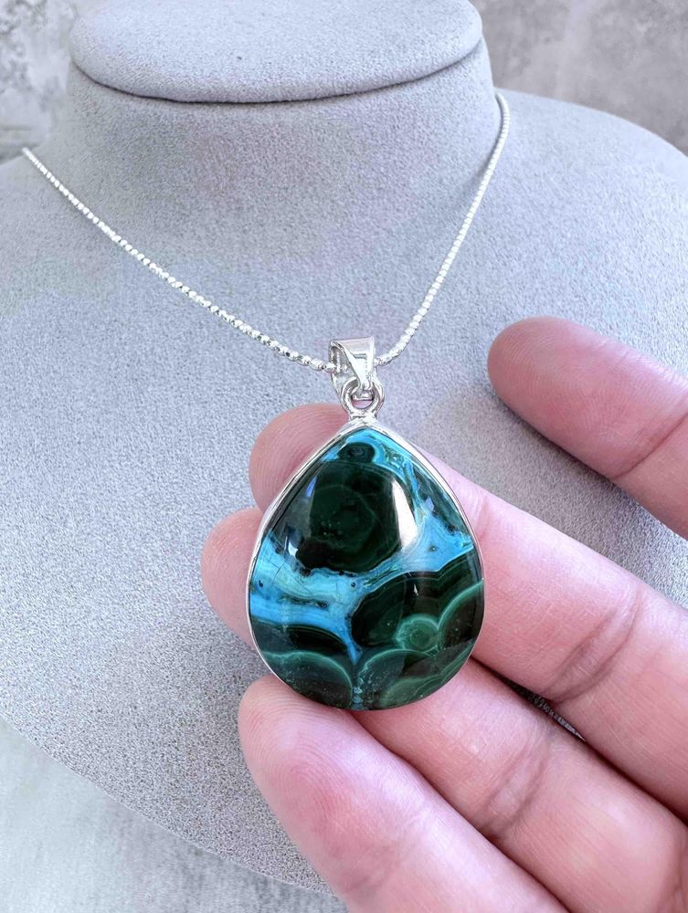 teardrop shape sterling silver crystal teardrop mallacolla pendant on a chain