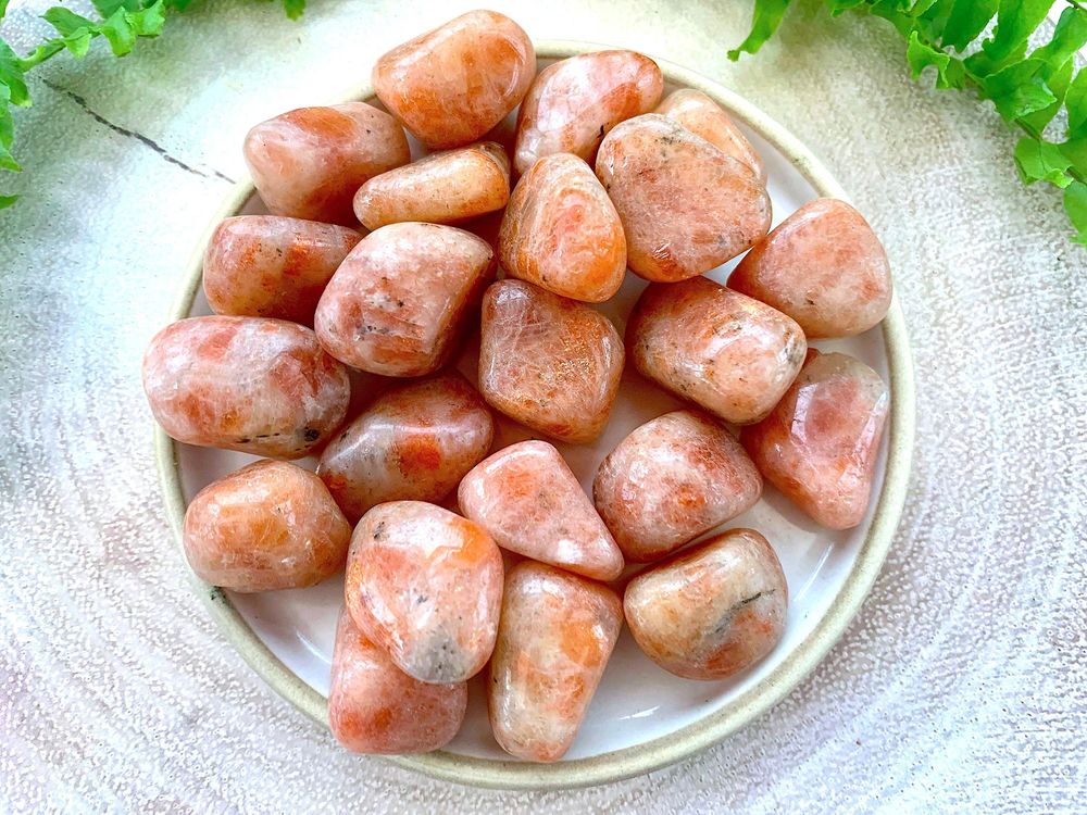 Sunstone Tumble stone Crystal good luck, intuition, weight loss & stress, The Holistic Hamper, online crystal shop UK