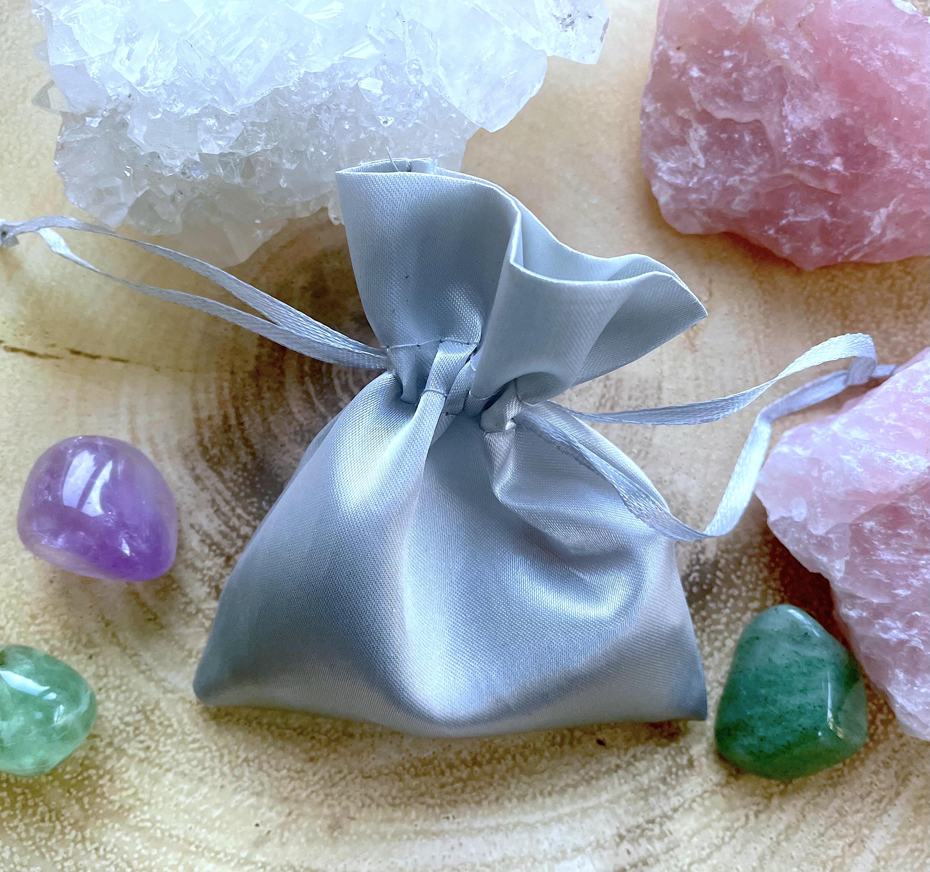 10 Crystal Healing Starter Set for Beginners, The Holistic Hamper, online crystal healing shop UK
