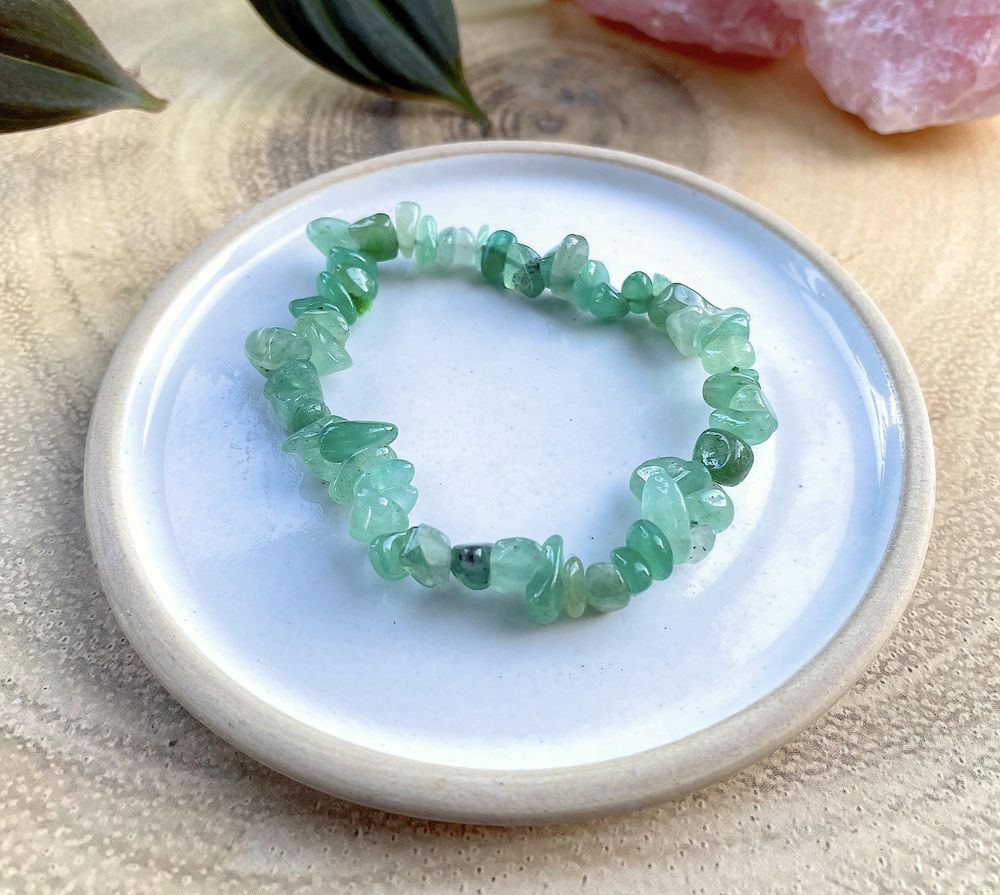 green aventurine chip bracelet, gemstone crystal bracelets jewellery, UK Crystal Shop