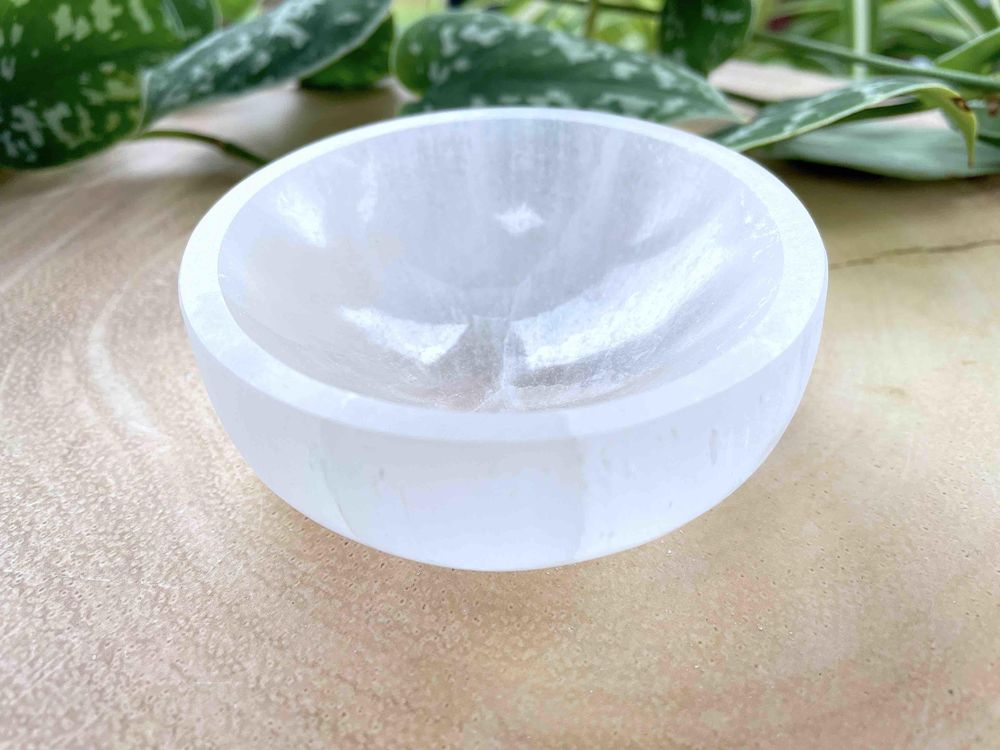 White selenite crystal charging bowl, healing crystals, The holistic hamper crystal shop