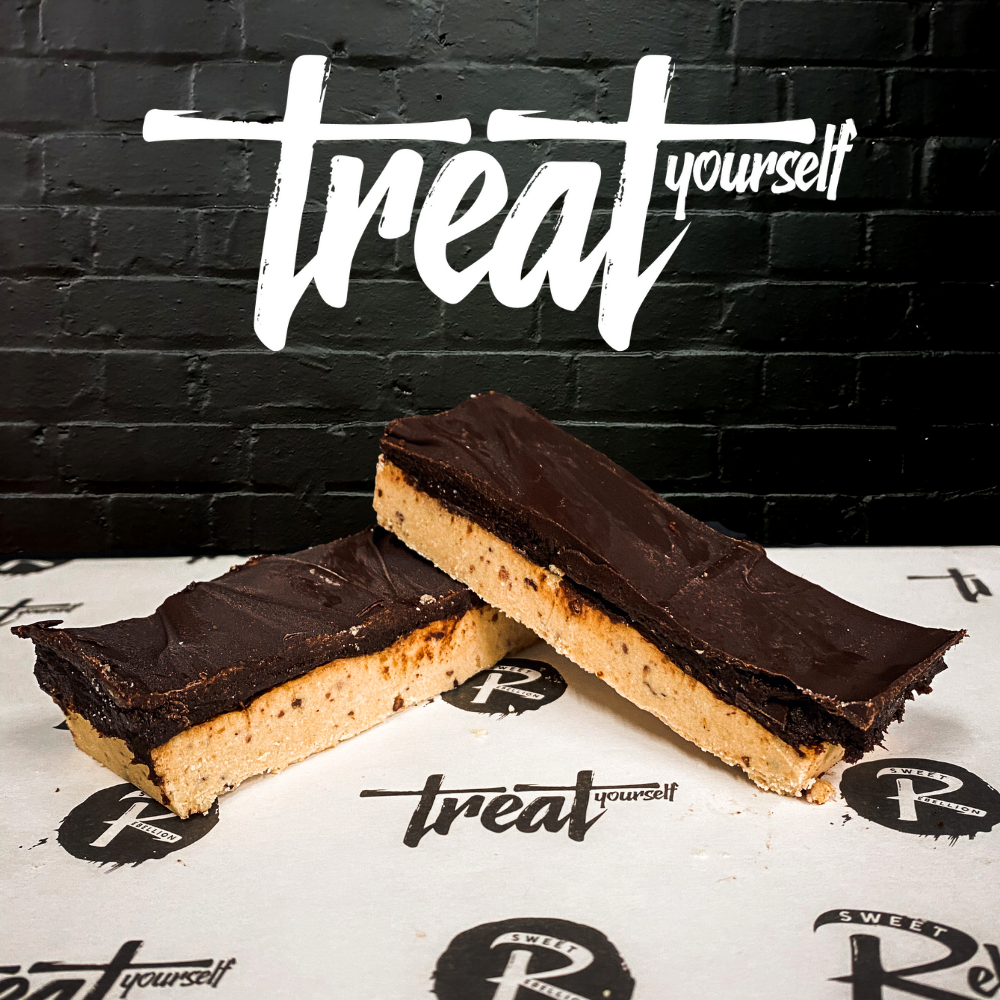 Picture of the Cookies & Cream flavour rebellionaire bars