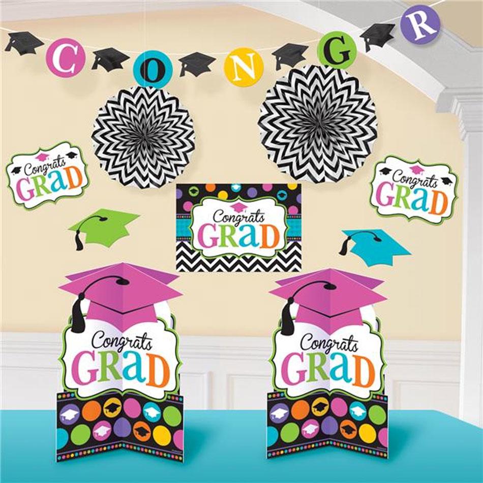 Big Dream Graduation Decorating Kit by Amscan 244101 contains 10pcs including banner, cutouts, table centres and fan decorations. Available from a huge selection of graduation party decorations here at Karnival Costumes online grad party shop