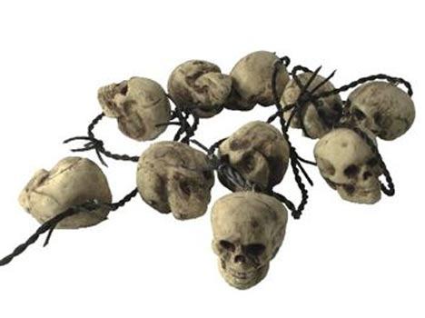 Rusty Barbed Wire with Skulls - Halloween Decorations