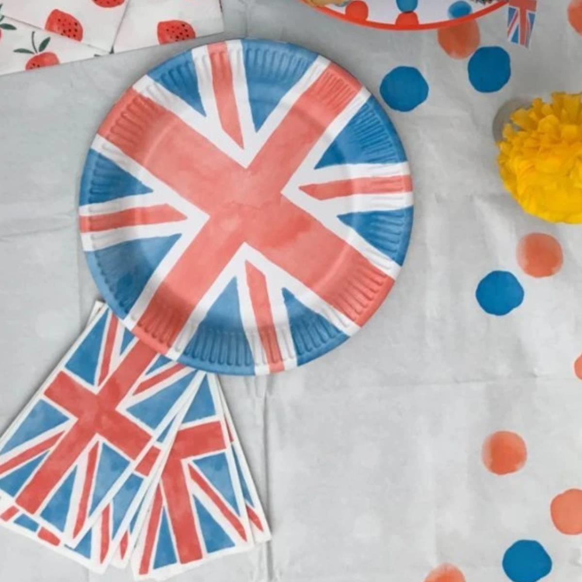 Street party with our Best of British 33cm Paper Napkins by Talking Tables BRIT20-SINGNAPKIN available here at Karnival Costumes online party shop