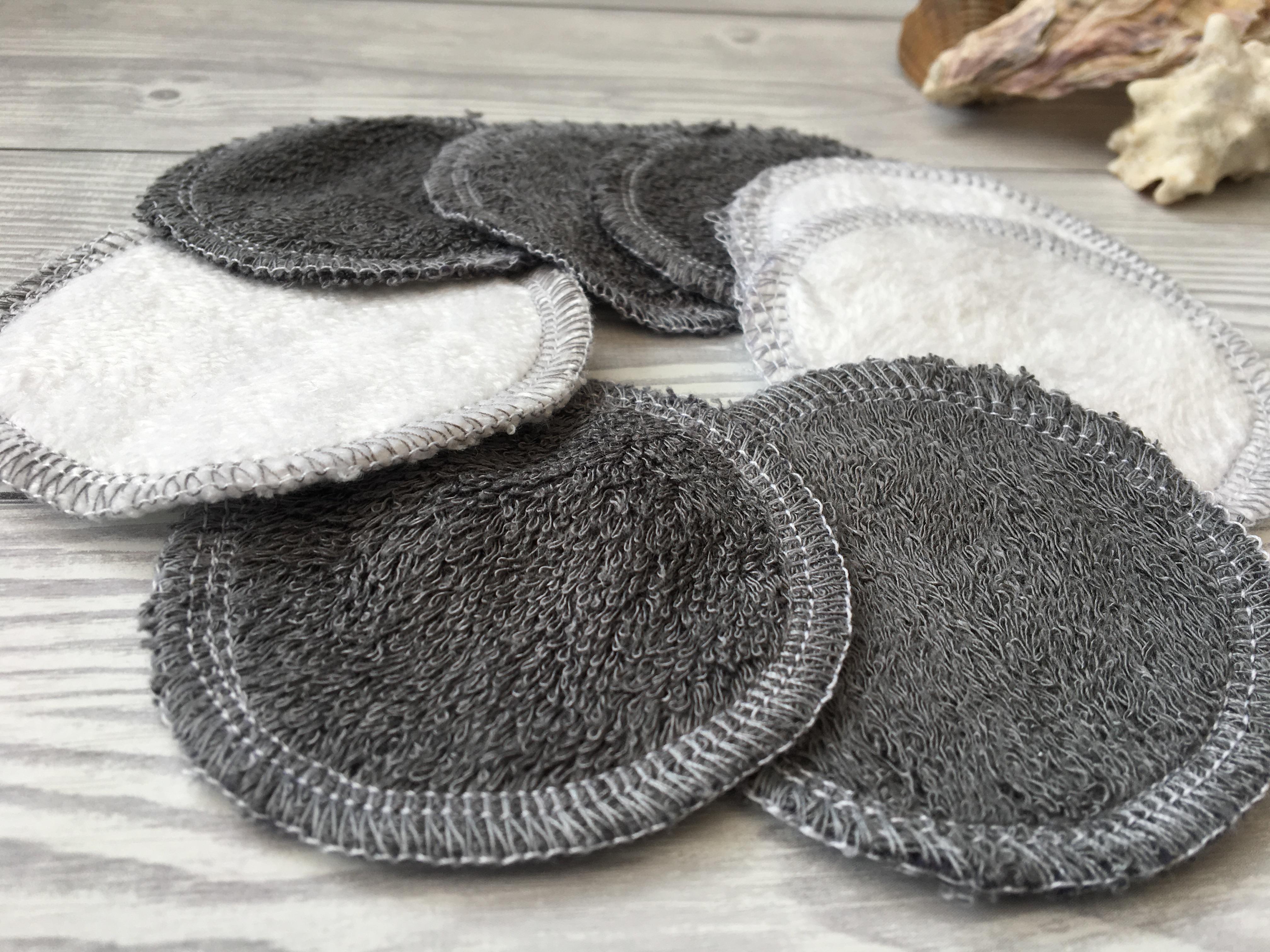 Reusable bamboo make up remover face pads grey and white