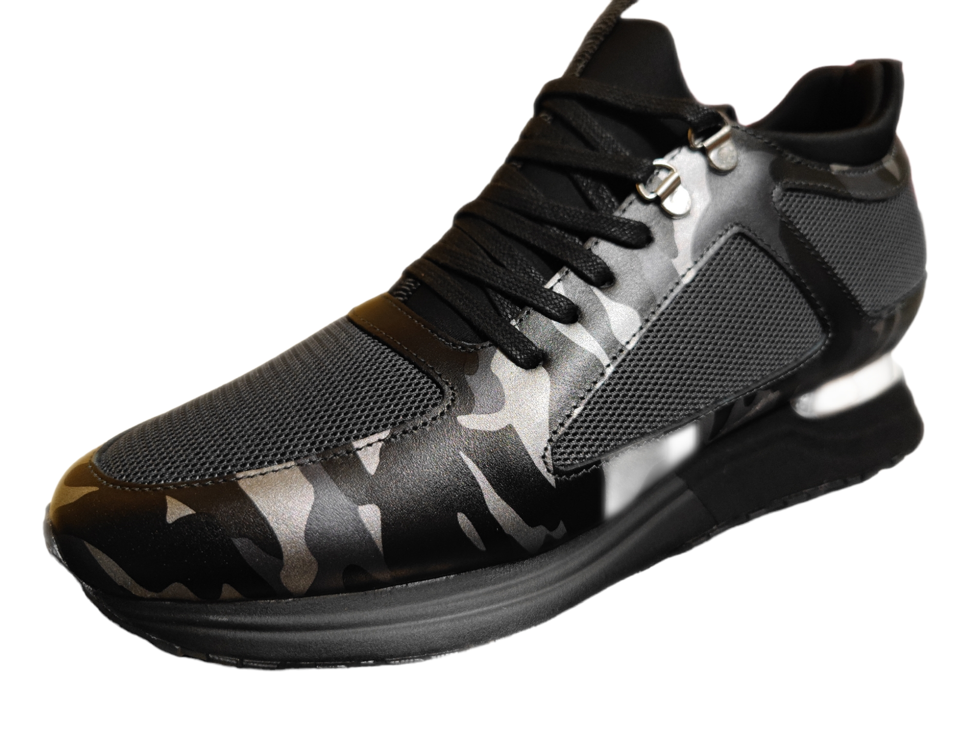 Mallet Diver 2.0 Black Grey Storm Camo Trainers