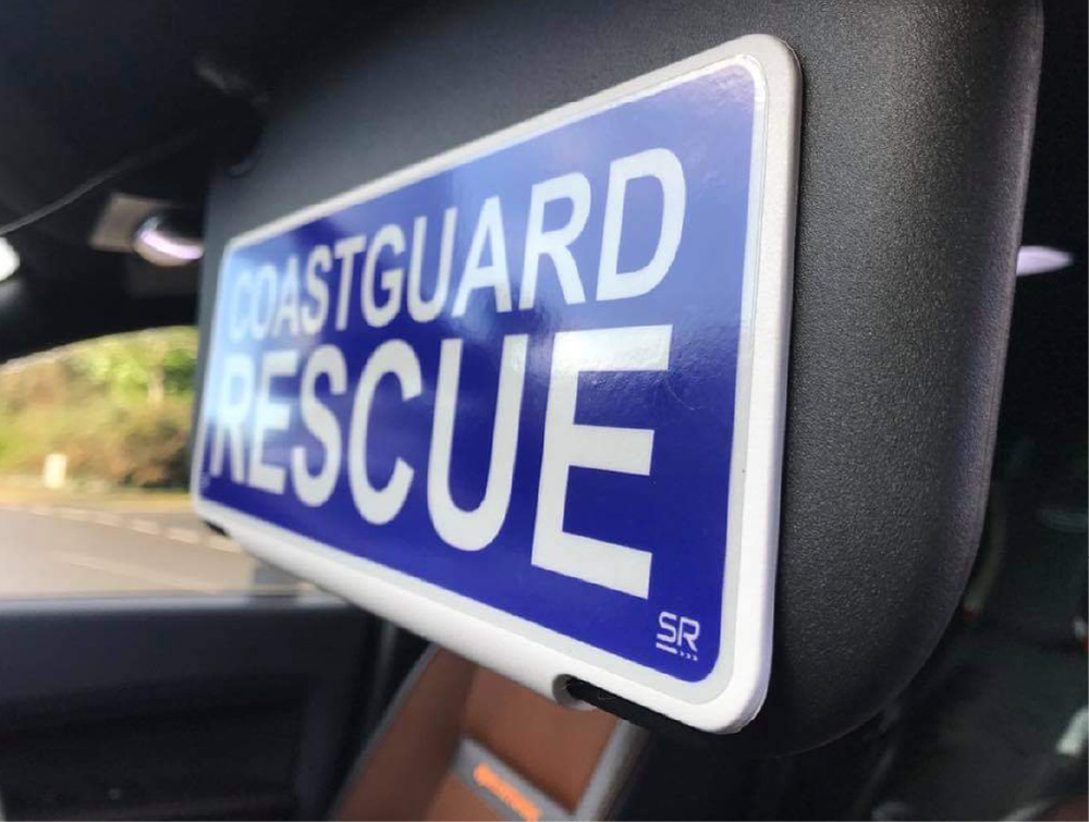 Sun Visor Signs for the Emergency Services