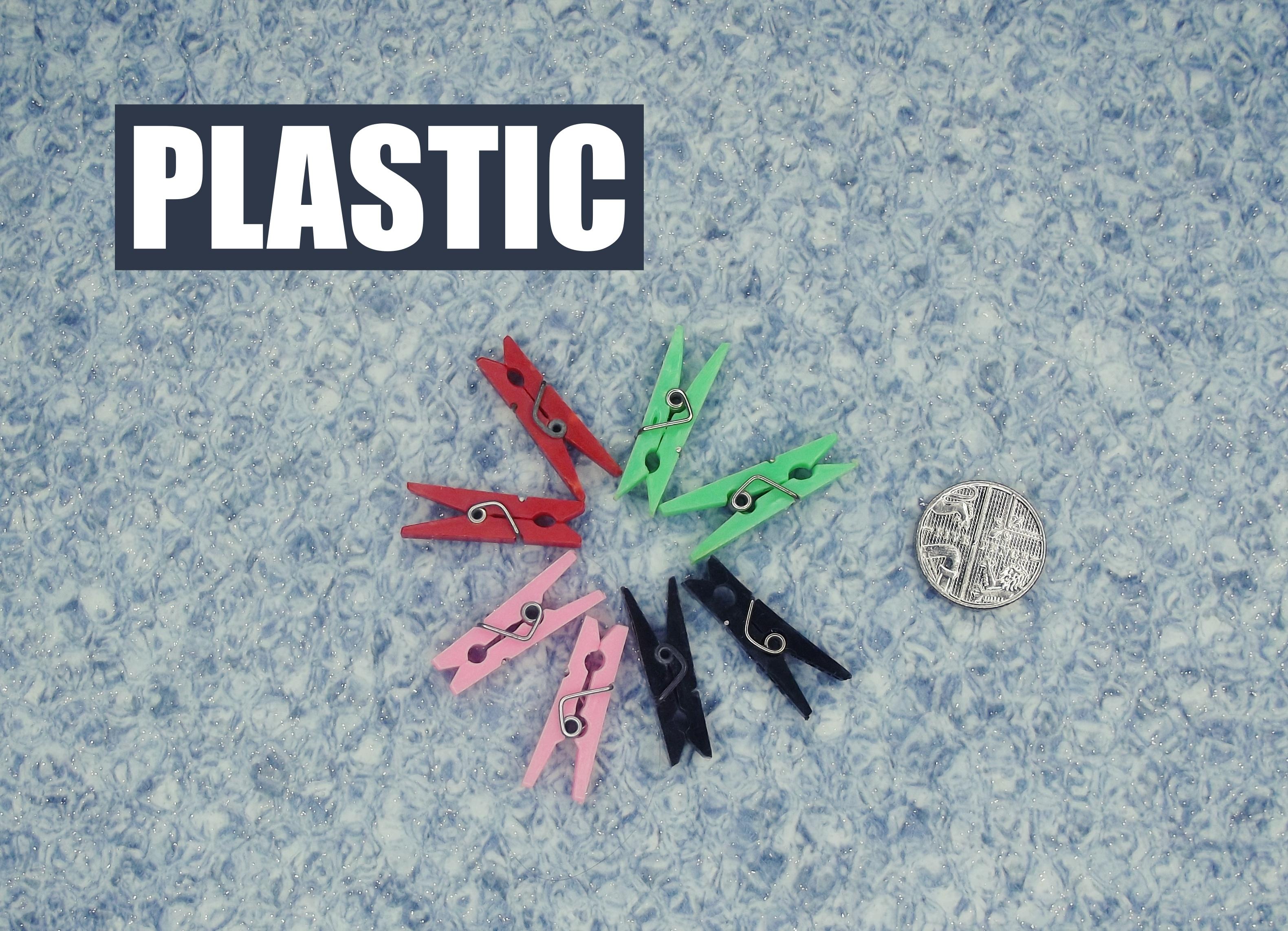 Plastic Miniature Pegs