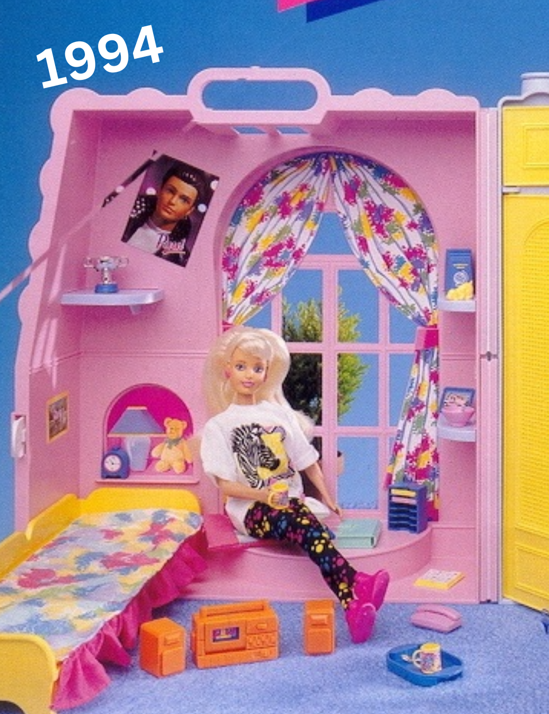 HASBRO SINDY 1990S DREAM ROOM ITEMS