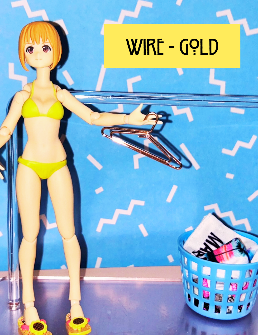 12th Scale Gold Wire Hanger