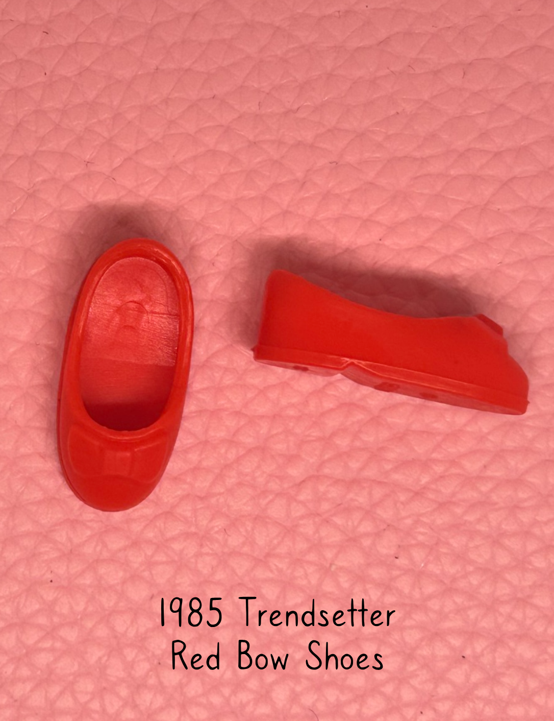 1985 Trendsetter Sindy Red Bow Shoes
