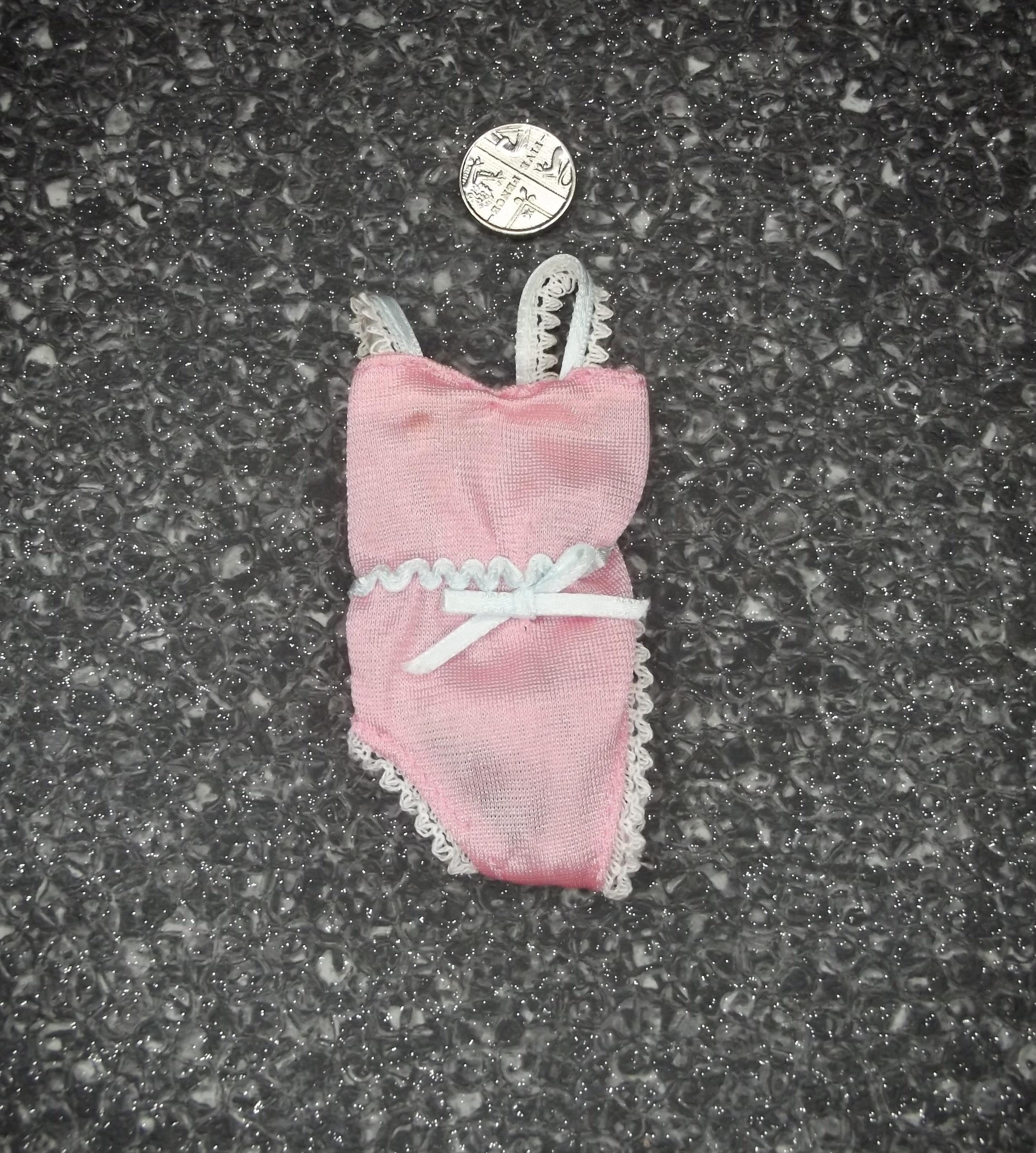 1988 Hasbro Sweet Dreams Sindy Fashion Doll Pink Bodysuit