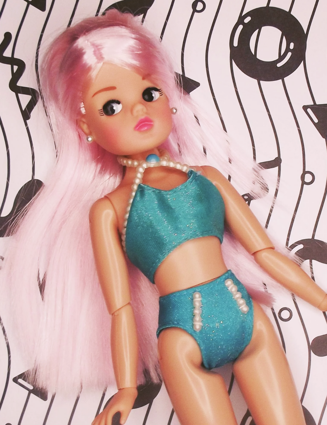 Barbie 1998 Pearl Beach Bikini